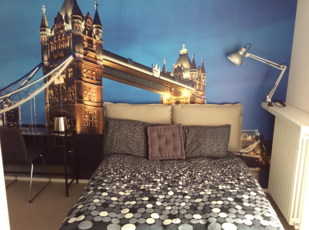 أَويستا Affittacamere Smile Accomodation الغرفة الصورة