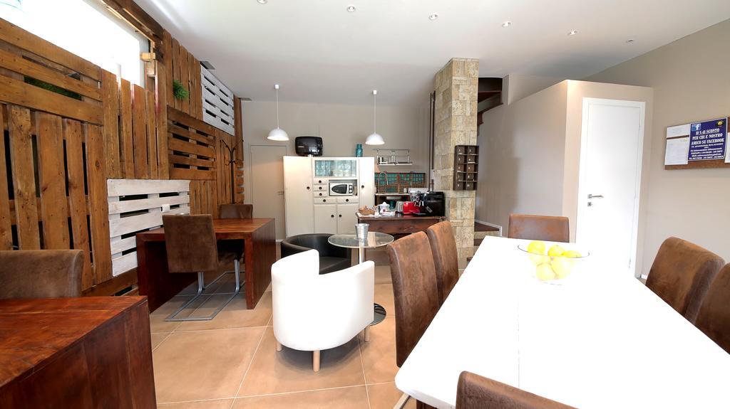 أَويستا Affittacamere Smile Accomodation المظهر الخارجي الصورة